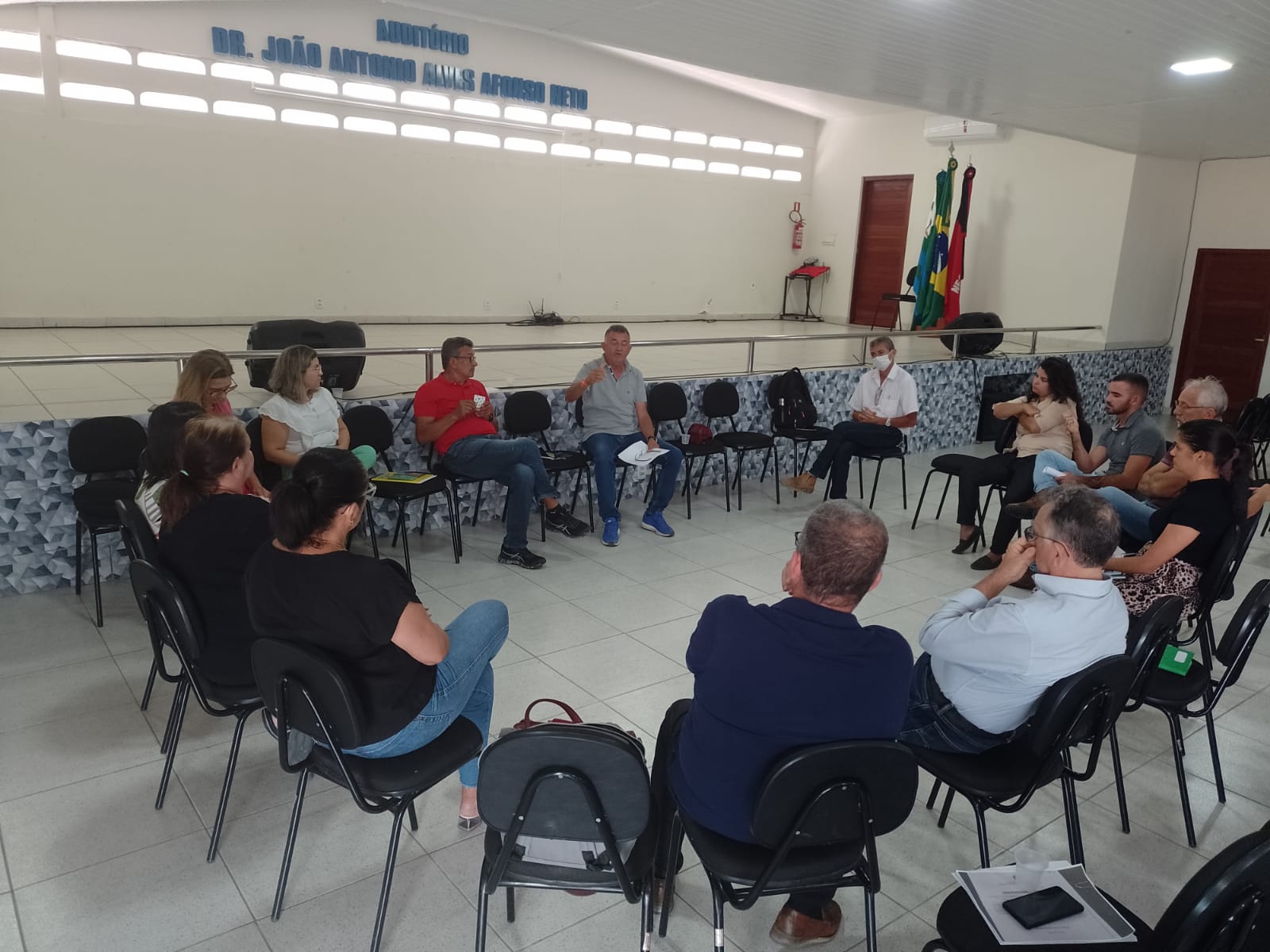 Reunião Administrativa entre Prefeito e Secretários debatem os impactos causados pela queda de repasse do FPM ao Municíp